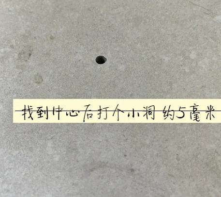 永泰瓷砖空鼓维修公司专业解答在瓷砖铺贴过程中，如果砂料搅拌不均匀，将会带来以下问题